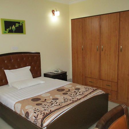 Amaris Hotel Кігалі Екстер'єр фото